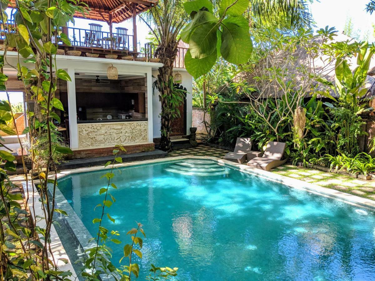 The Laras Villa Jimbaran Dış mekan fotoğraf