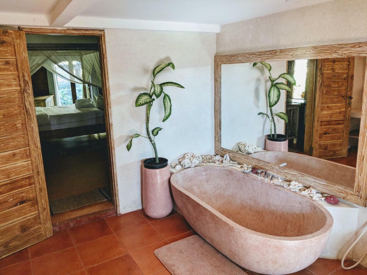 The Laras Villa Jimbaran Dış mekan fotoğraf