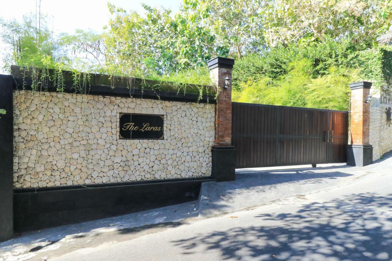 The Laras Villa Jimbaran Dış mekan fotoğraf
