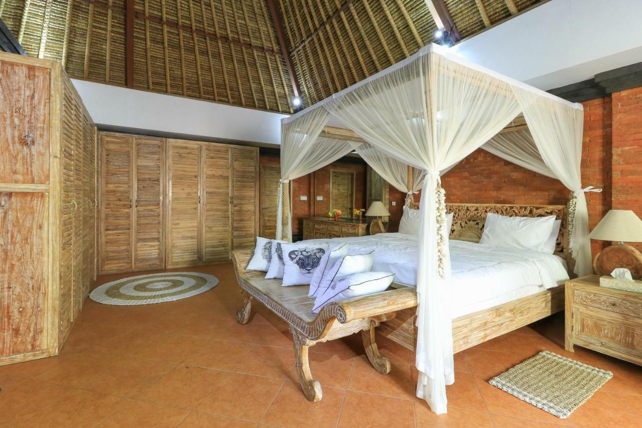 The Laras Villa Jimbaran Dış mekan fotoğraf